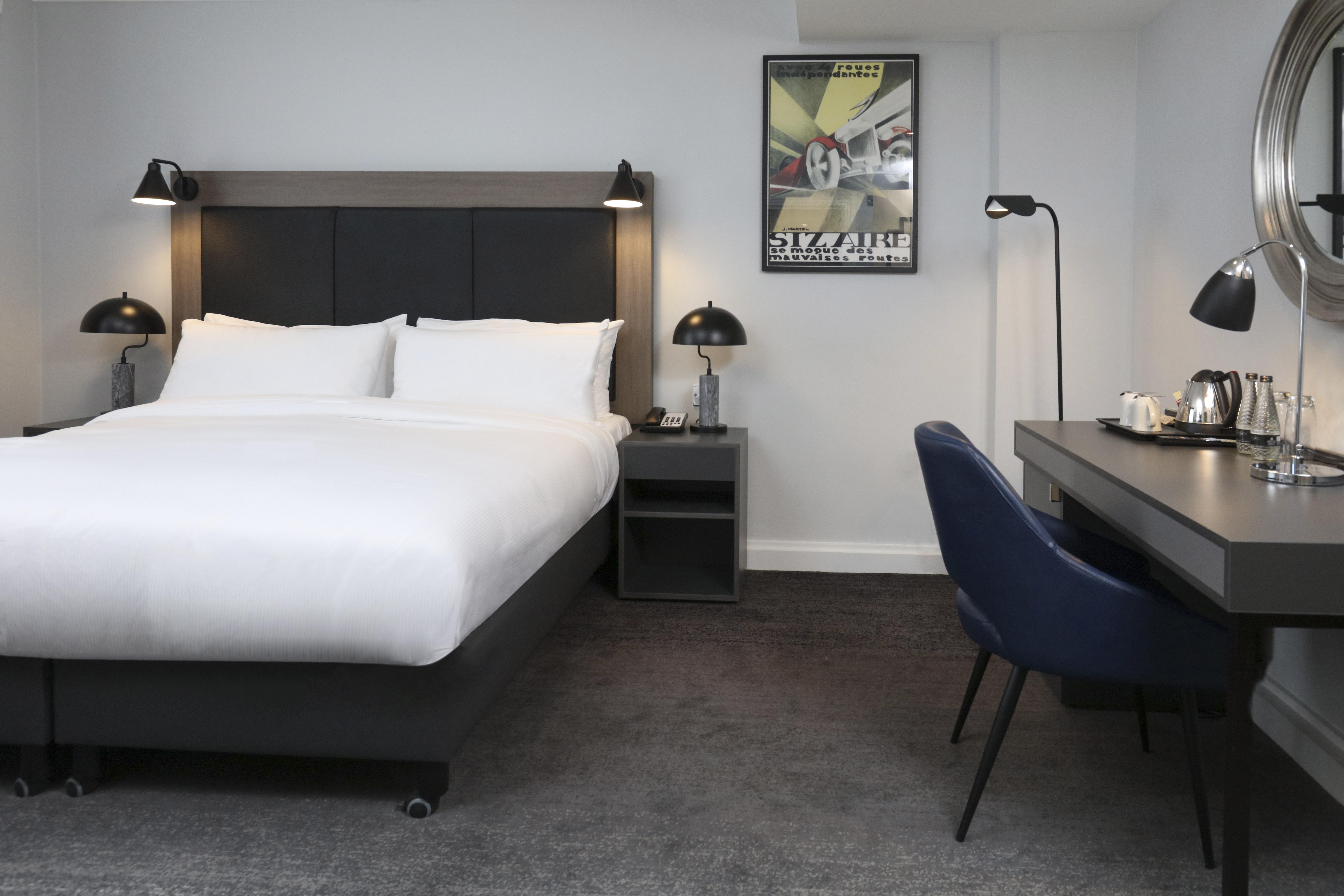 The Queens Hotel Leeds  Exterior photo