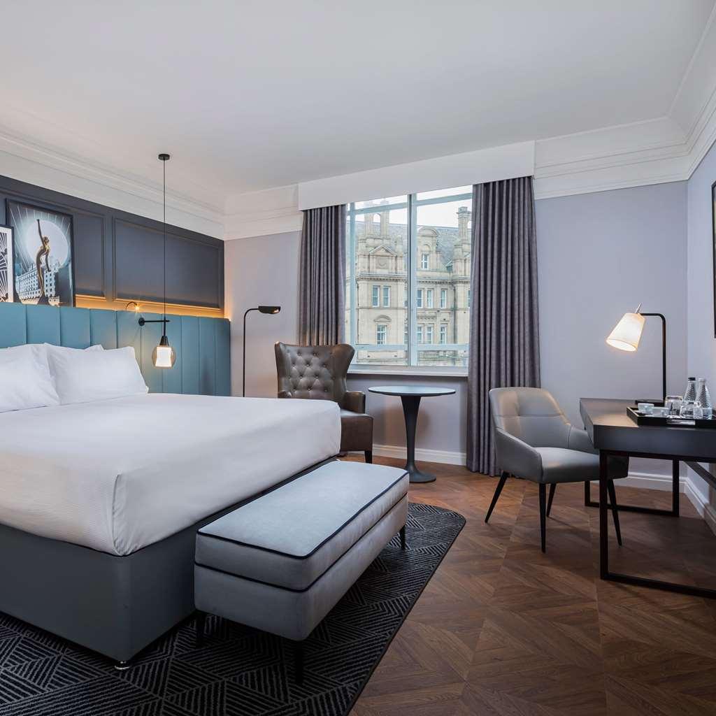 The Queens Hotel Leeds  Room photo